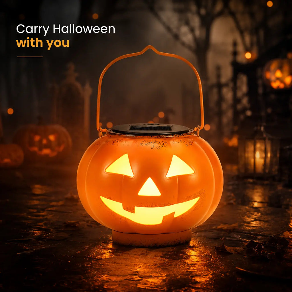 Halloween Solar Pumpkin Lantern, IP65 Waterproof Hanging Pumpkin Lantern, Automatic On/Off LED Outdoor Pumpkin Lantern, Suitable for Halloween Decoration in Courtyards, Terraces, Gardens, and Trails