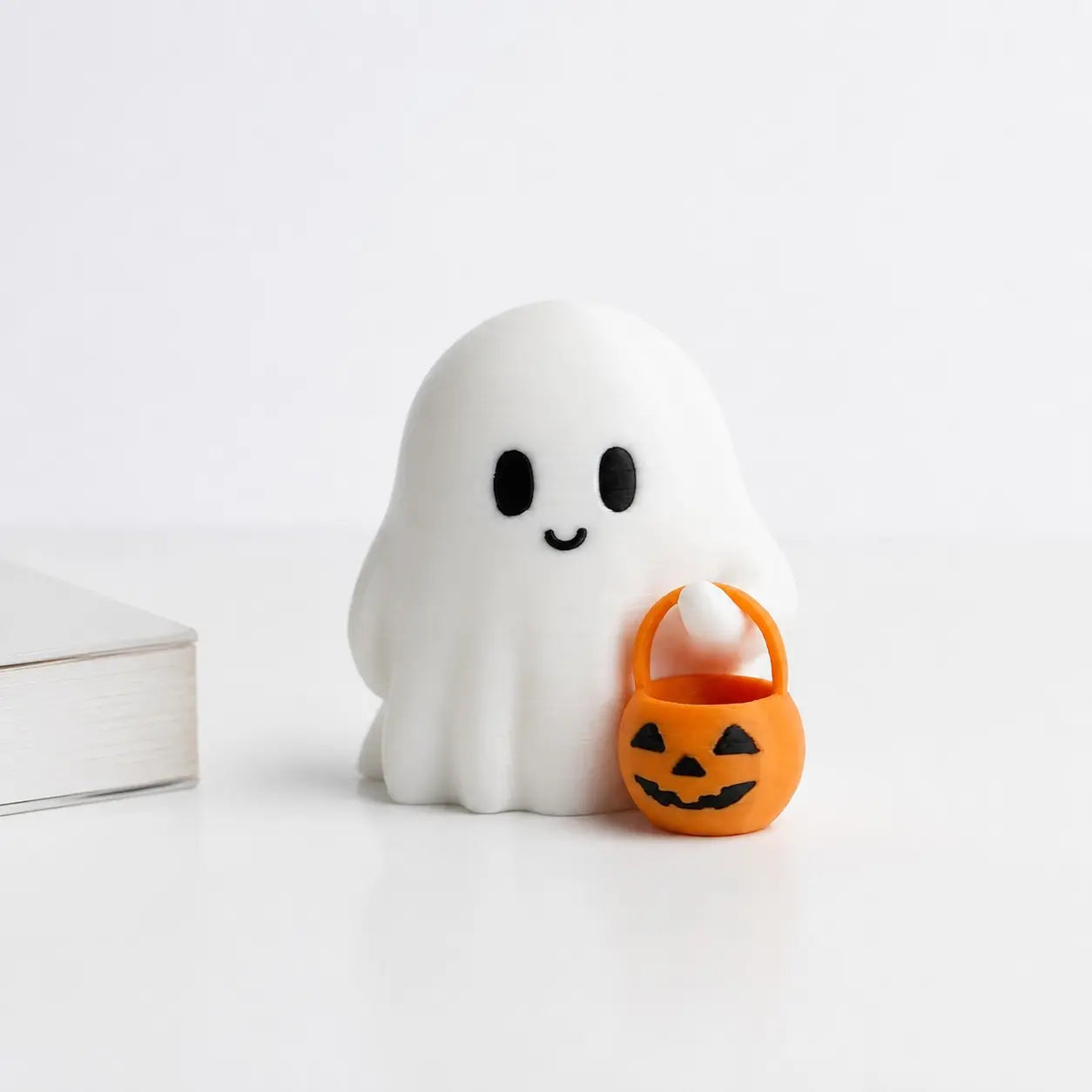 Cute Mini Pumpkin Ghost Desktop Ornament, Ideal Halloween Home Decor, Festive Party Living Room Bedroom Desk Decoration, Smiling Ghost Statue with Pumpkin Bucket